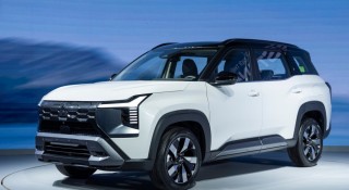 Mitsubishi Destinator chốt giá từ 780 triệu đồng tại Việt Nam, 'phả hơi nóng' lên CX-5, Territory